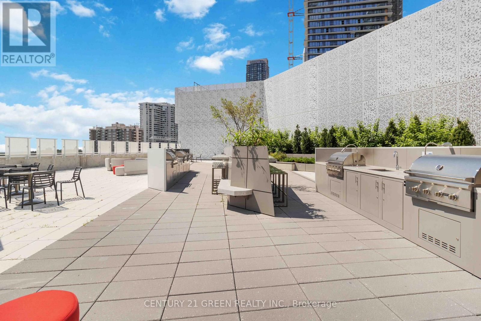 5111 - 3900 Confederation Parkway, Mississauga, Ontario  L5B 0M3 - Photo 25 - W12446791