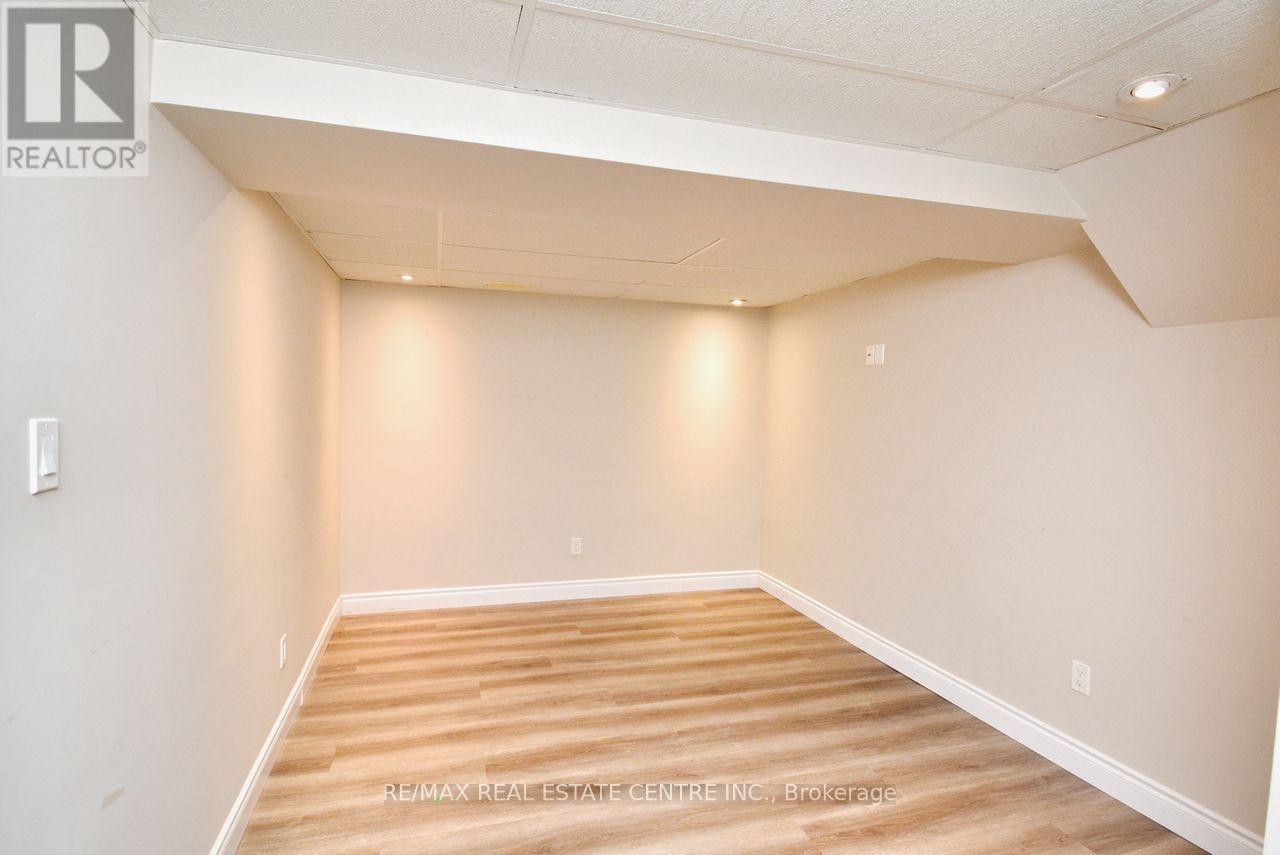 2 Althorp Drive, Orangeville, Ontario  L9W 5H7 - Photo 19 - W12446792