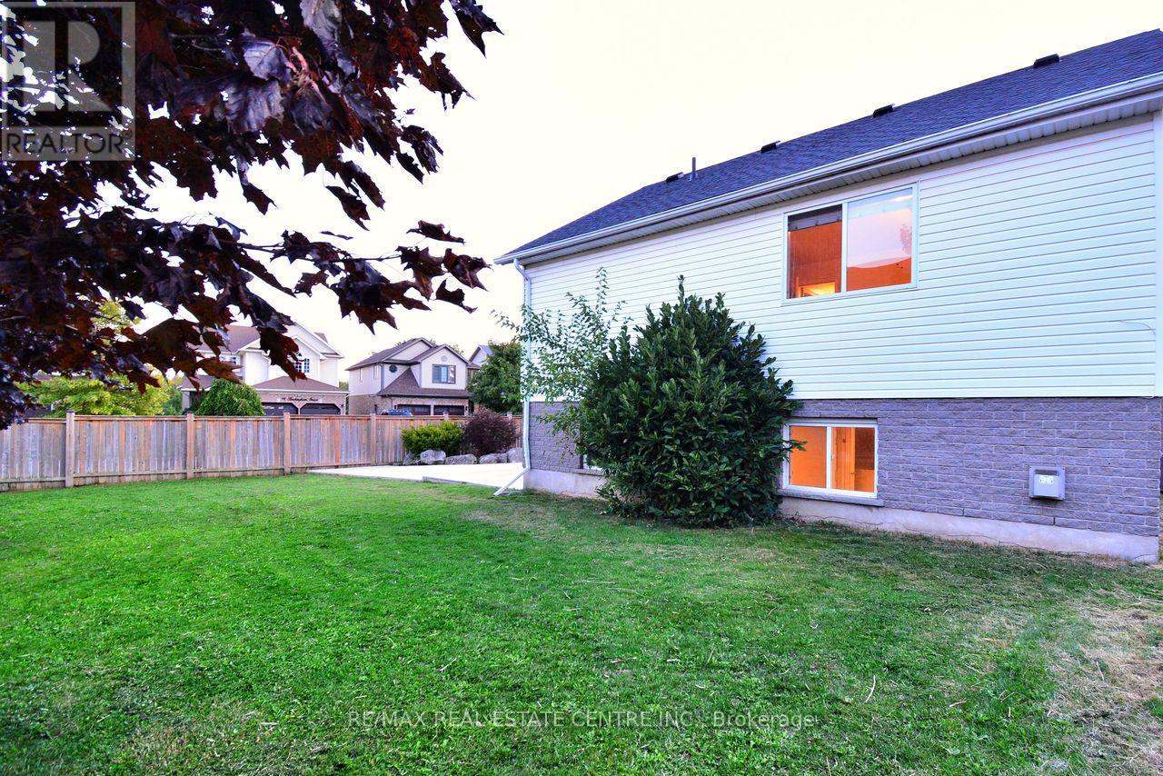 2 Althorp Drive, Orangeville, Ontario  L9W 5H7 - Photo 36 - W12446792