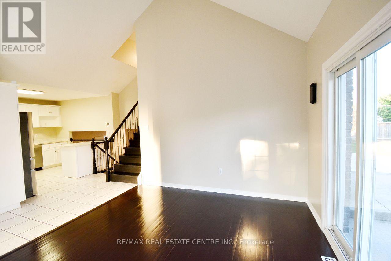 2 Althorp Drive, Orangeville, Ontario  L9W 5H7 - Photo 6 - W12446792