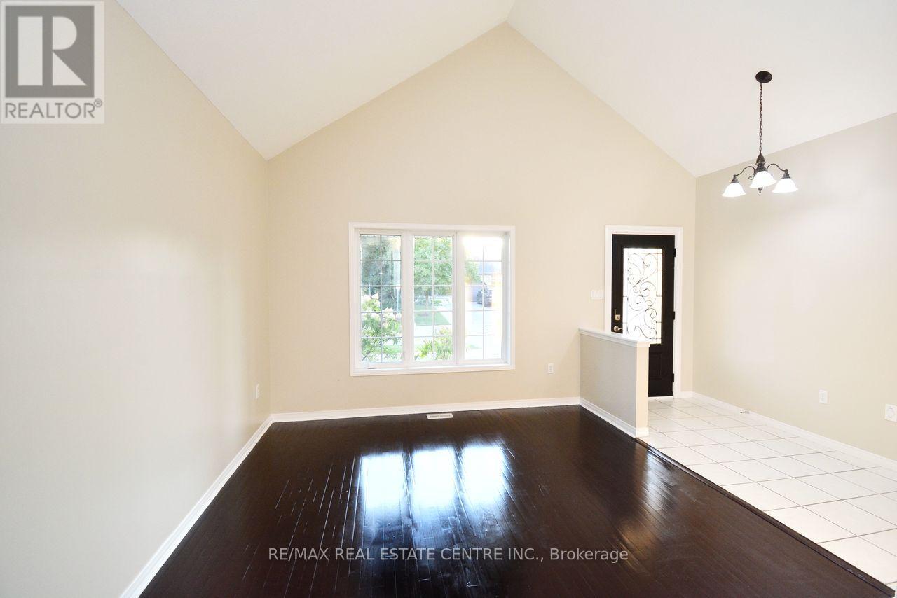 2 Althorp Drive, Orangeville, Ontario  L9W 5H7 - Photo 7 - W12446792