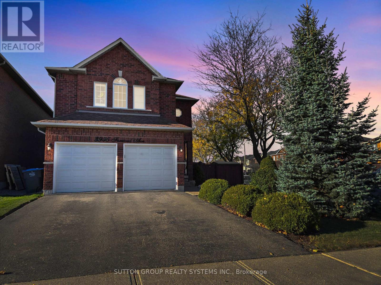 3945 FOXWOOD AVENUE, Mississauga, Ontario