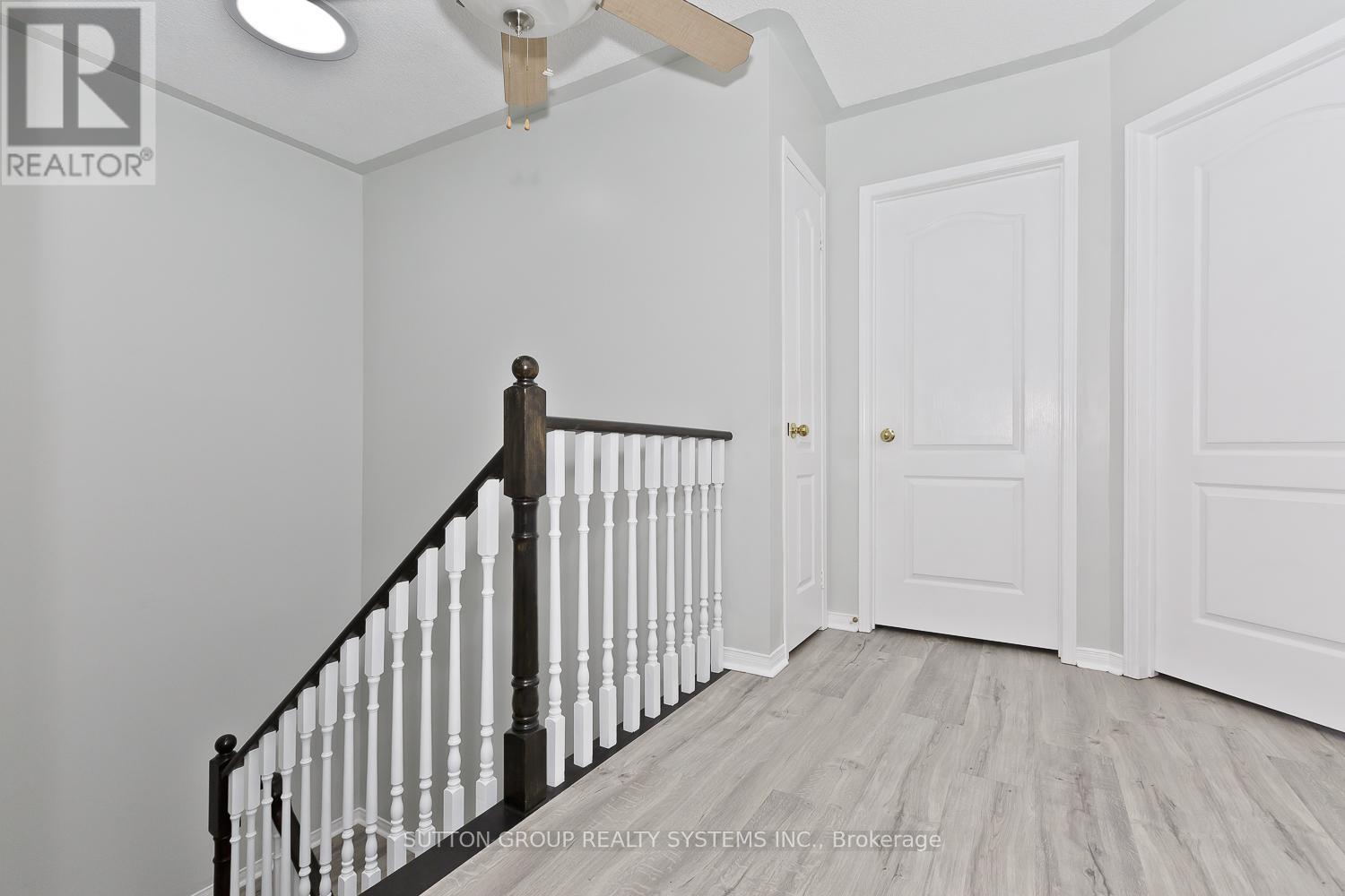 3945 Foxwood Avenue, Mississauga, Ontario  L5N 7V4 - Photo 21 - W12446800