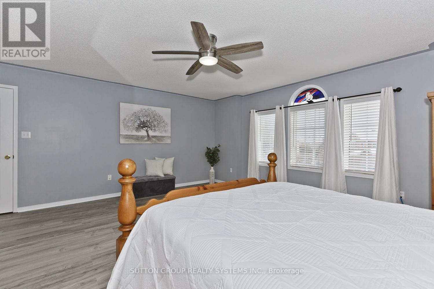 3945 Foxwood Avenue, Mississauga, Ontario  L5N 7V4 - Photo 23 - W12446800