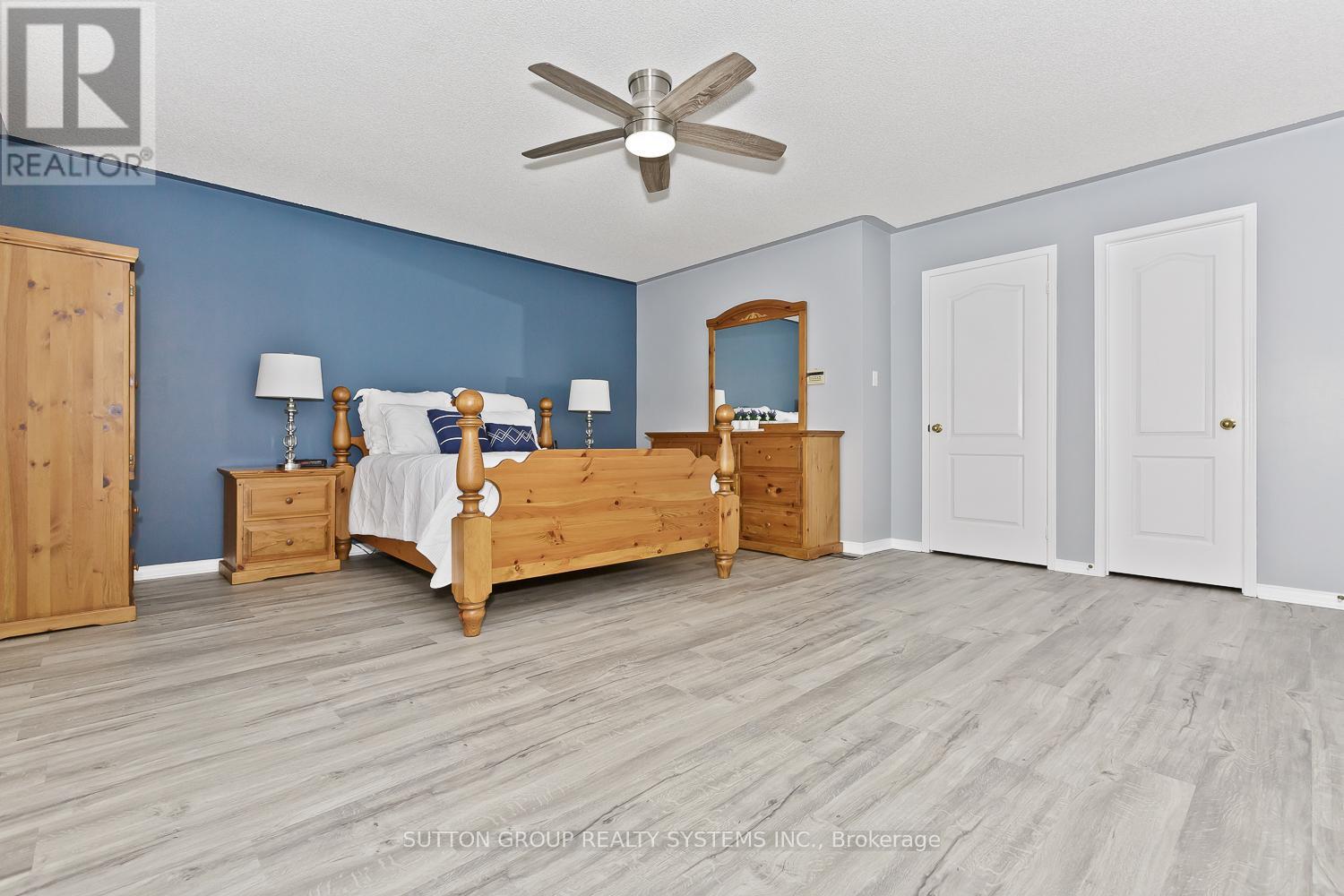 3945 Foxwood Avenue, Mississauga, Ontario  L5N 7V4 - Photo 24 - W12446800