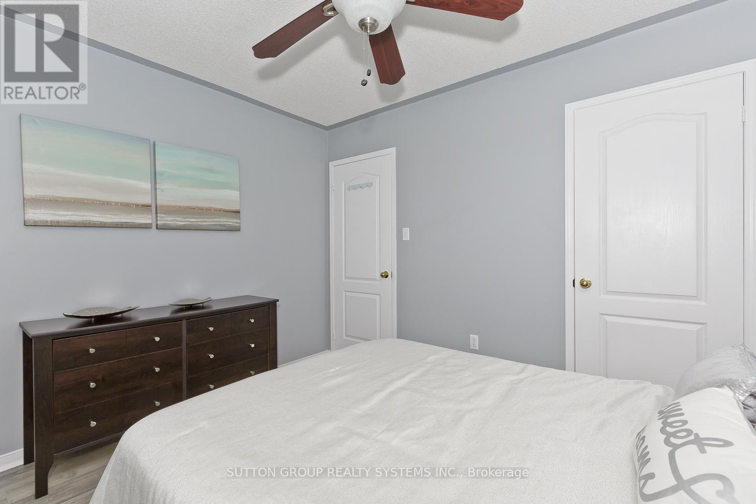 3945 Foxwood Avenue, Mississauga, Ontario  L5N 7V4 - Photo 32 - W12446800