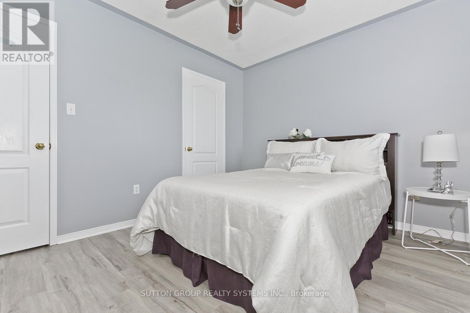 3945 Foxwood Avenue, Mississauga, Ontario  L5N 7V4 - Photo 33 - W12446800