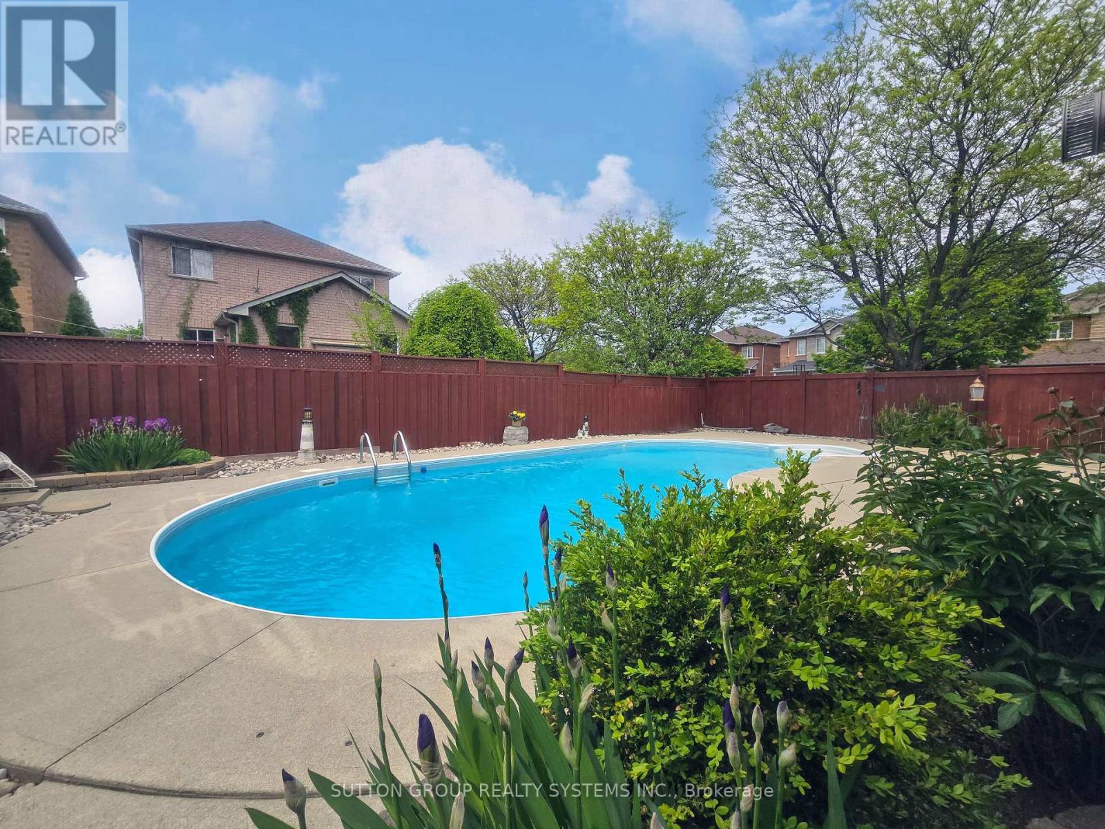3945 Foxwood Avenue, Mississauga, Ontario  L5N 7V4 - Photo 46 - W12446800