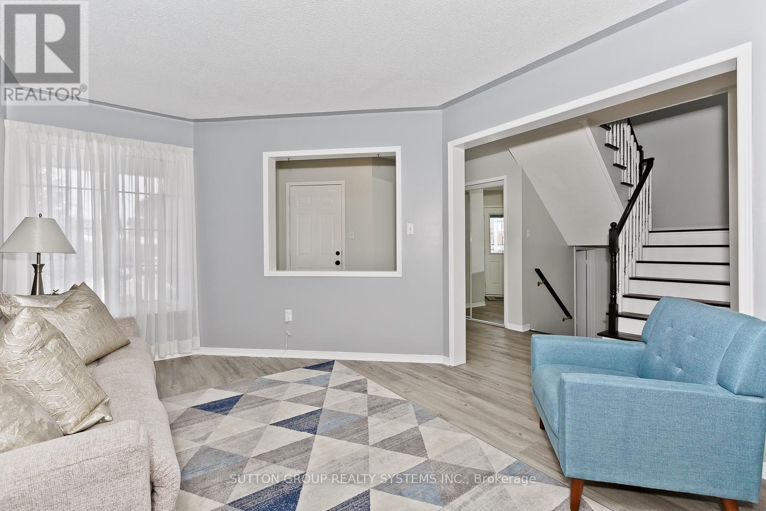 3945 Foxwood Avenue, Mississauga, Ontario  L5N 7V4 - Photo 7 - W12446800