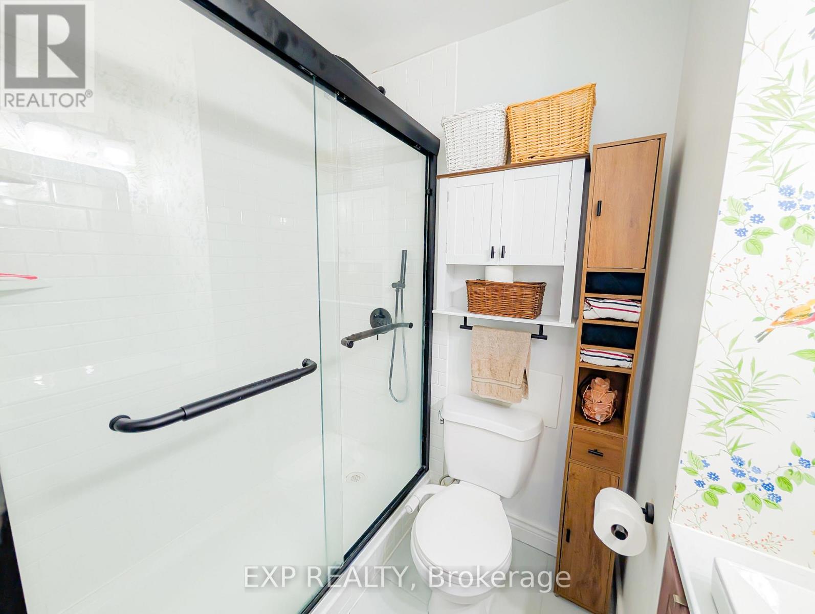 1010 - 2464 Weston Road, Toronto (Weston), Ontario  M9N 0A2 - Photo 13 - W12446805