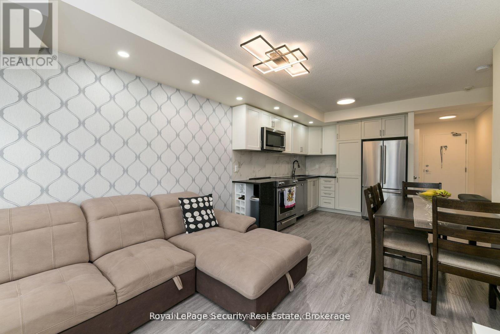 307 - 2464 Weston Road, Toronto, Ontario  M9N 0A2 - Photo 10 - W12446812