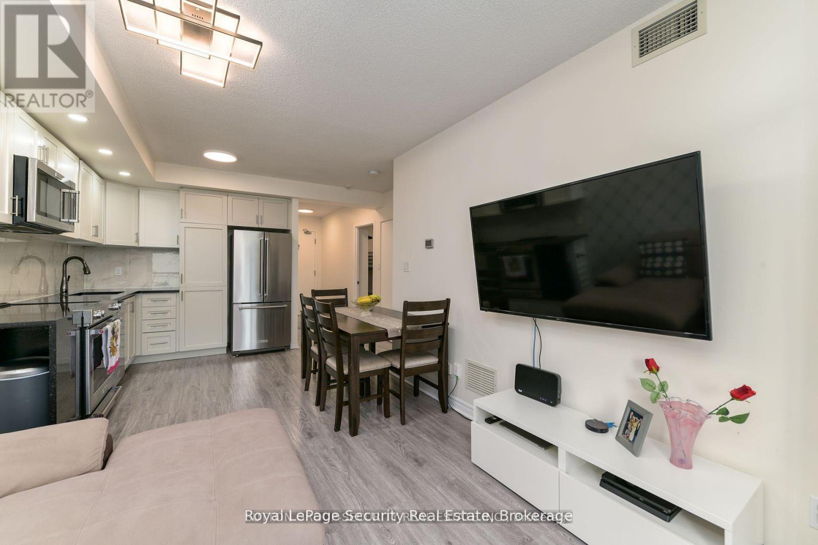 307 - 2464 Weston Road, Toronto, Ontario  M9N 0A2 - Photo 12 - W12446812