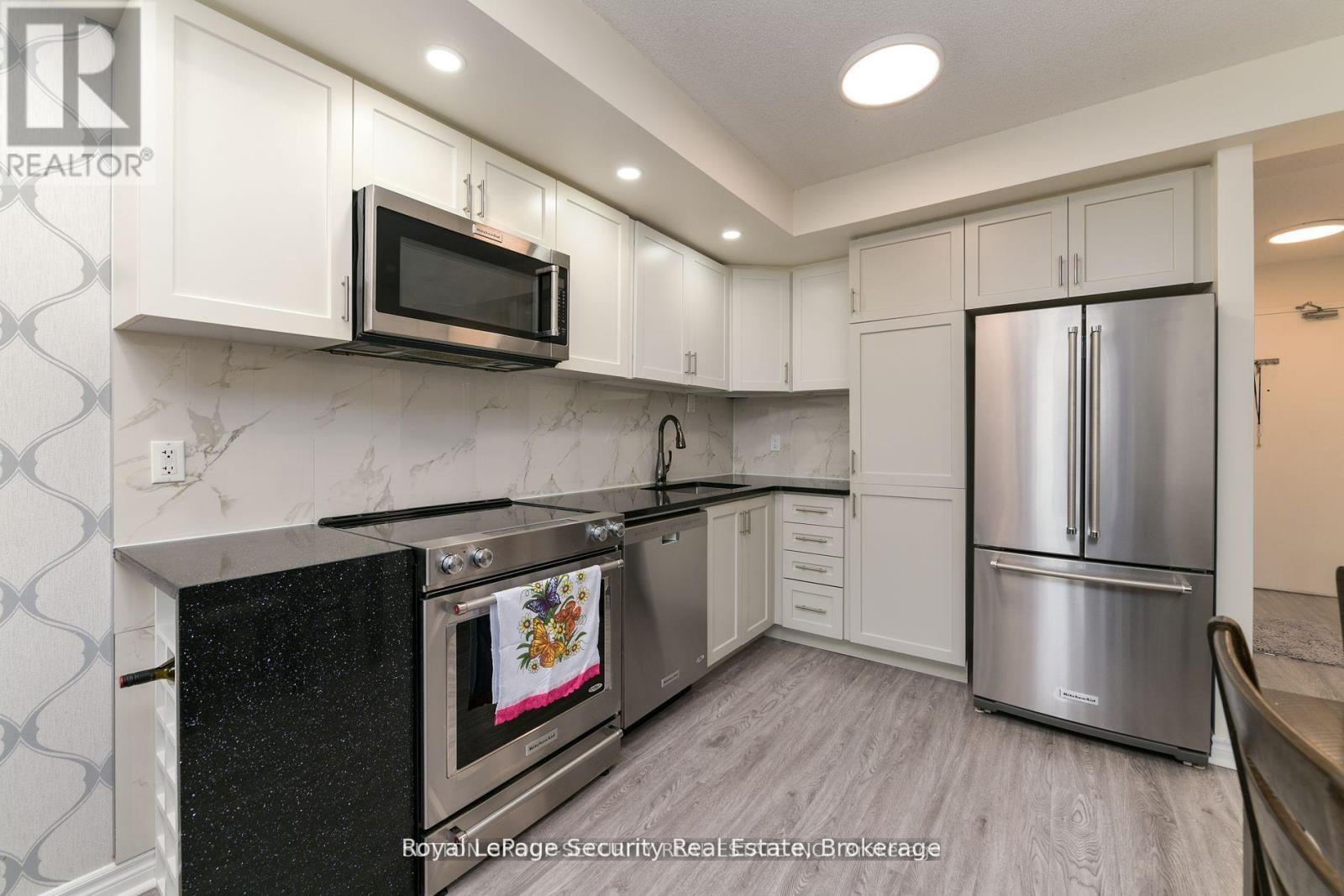 307 - 2464 Weston Road, Toronto, Ontario  M9N 0A2 - Photo 17 - W12446812