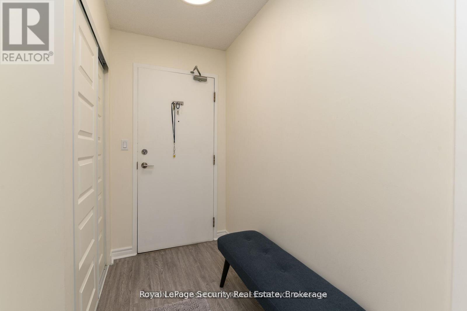 307 - 2464 Weston Road, Toronto, Ontario  M9N 0A2 - Photo 8 - W12446812