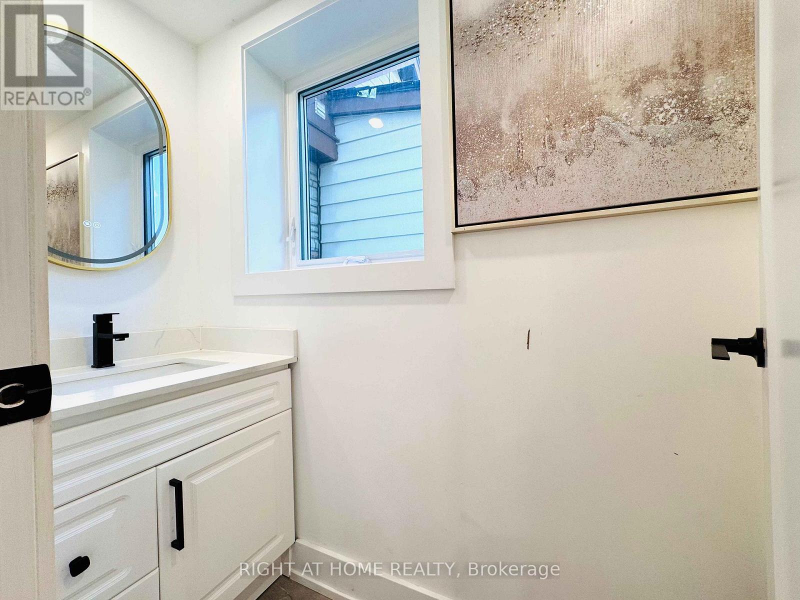 28 Pendeen Avenue, Toronto, Ontario  M6N 2P3 - Photo 10 - W12446824