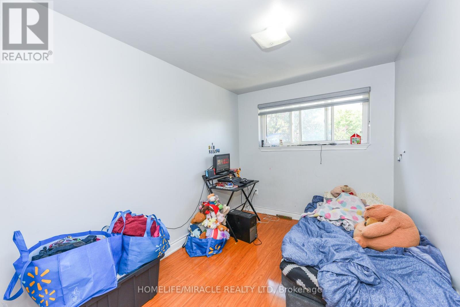 3442 Laddie Crescent, Mississauga, Ontario  L4T 1N1 - Photo 12 - W12446845