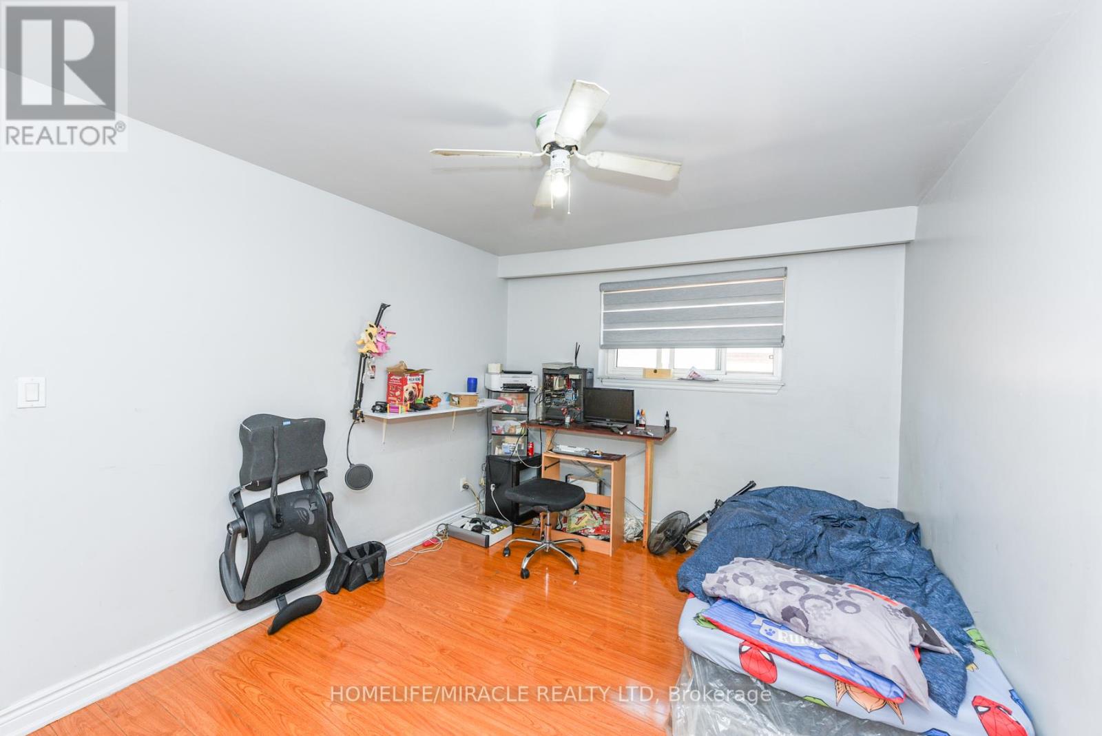3442 Laddie Crescent, Mississauga, Ontario  L4T 1N1 - Photo 16 - W12446845