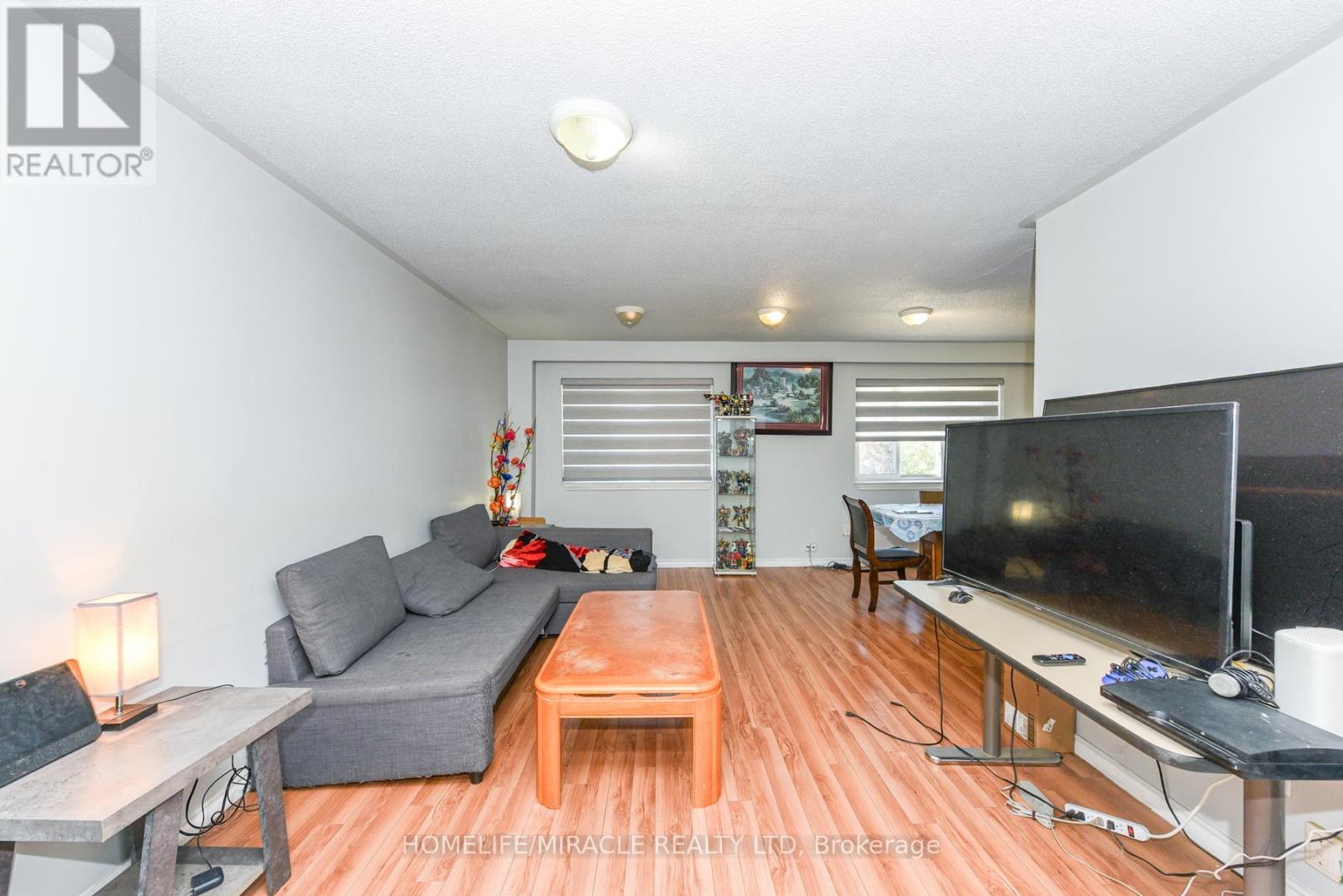 3442 Laddie Crescent, Mississauga, Ontario  L4T 1N1 - Photo 19 - W12446845