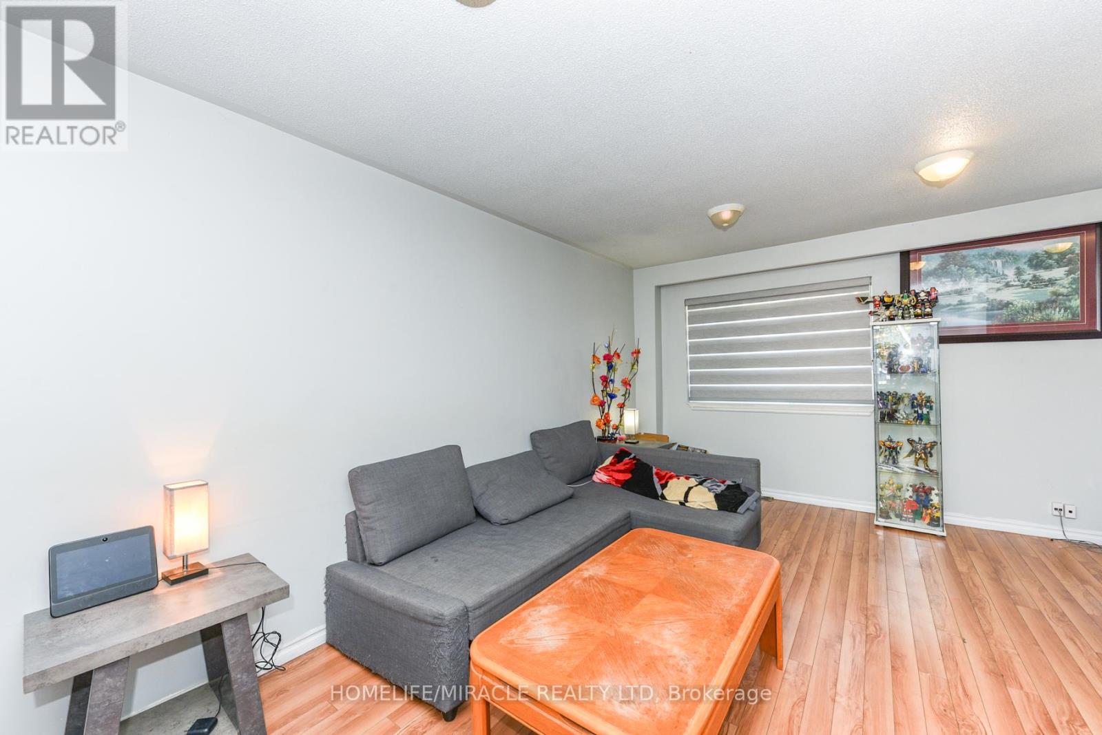 3442 Laddie Crescent, Mississauga, Ontario  L4T 1N1 - Photo 20 - W12446845