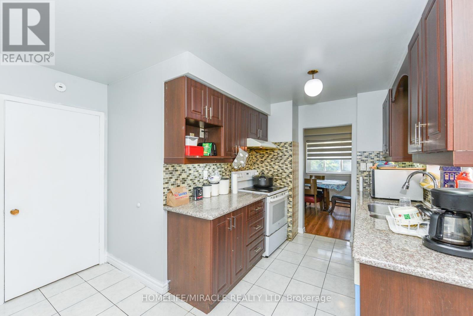3442 Laddie Crescent, Mississauga, Ontario  L4T 1N1 - Photo 23 - W12446845