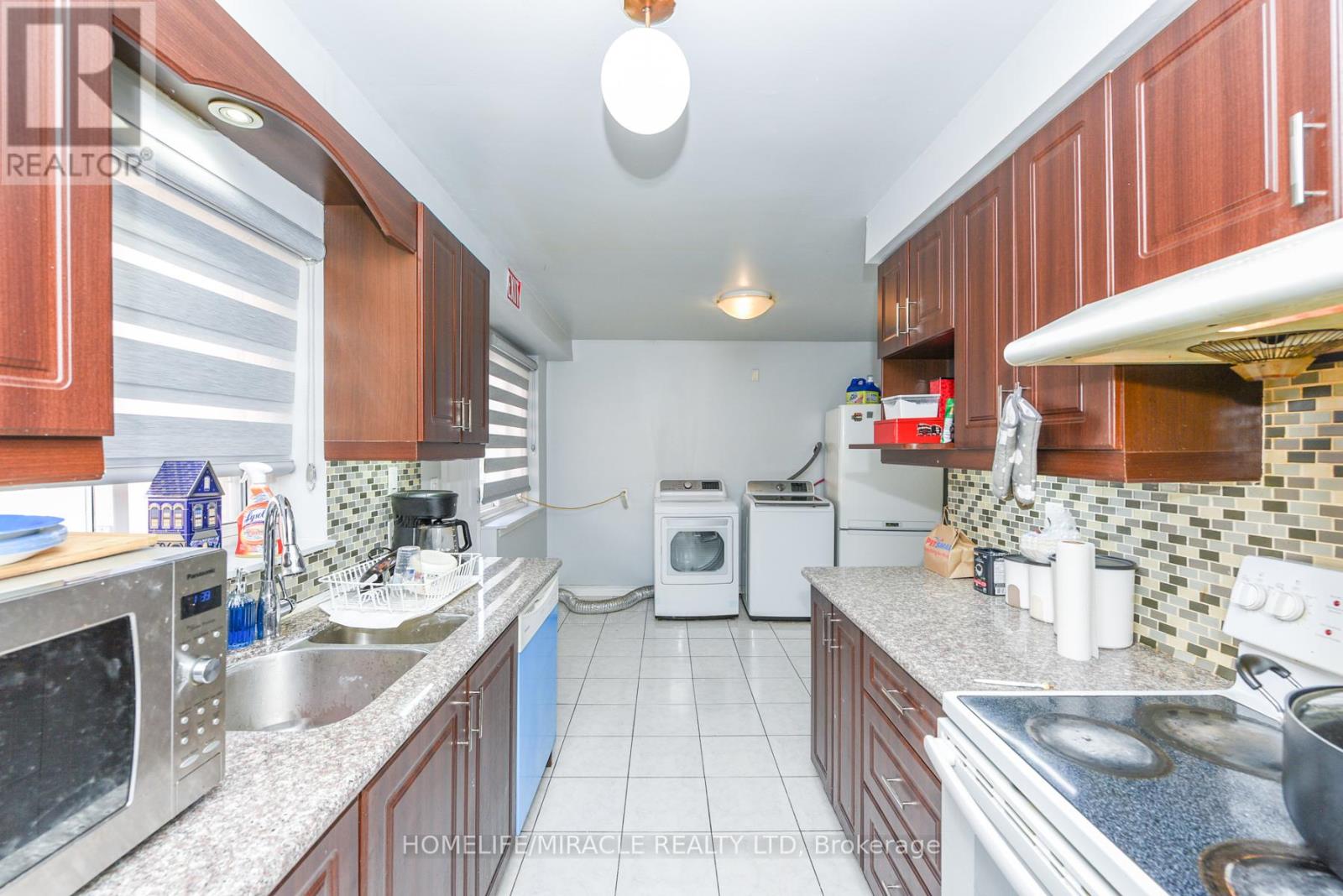 3442 Laddie Crescent, Mississauga, Ontario  L4T 1N1 - Photo 25 - W12446845