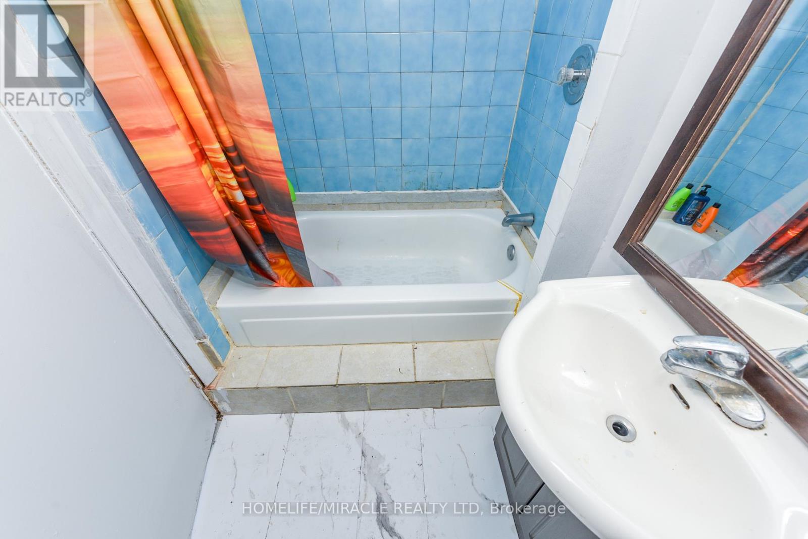 3442 Laddie Crescent, Mississauga, Ontario  L4T 1N1 - Photo 30 - W12446845
