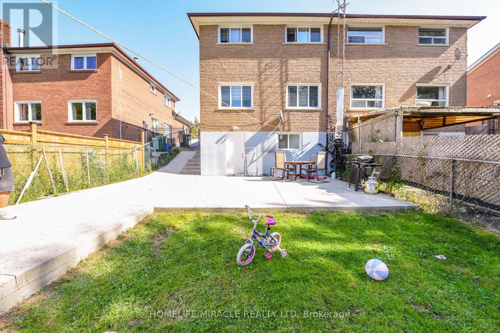 3442 Laddie Crescent, Mississauga, Ontario  L4T 1N1 - Photo 47 - W12446845