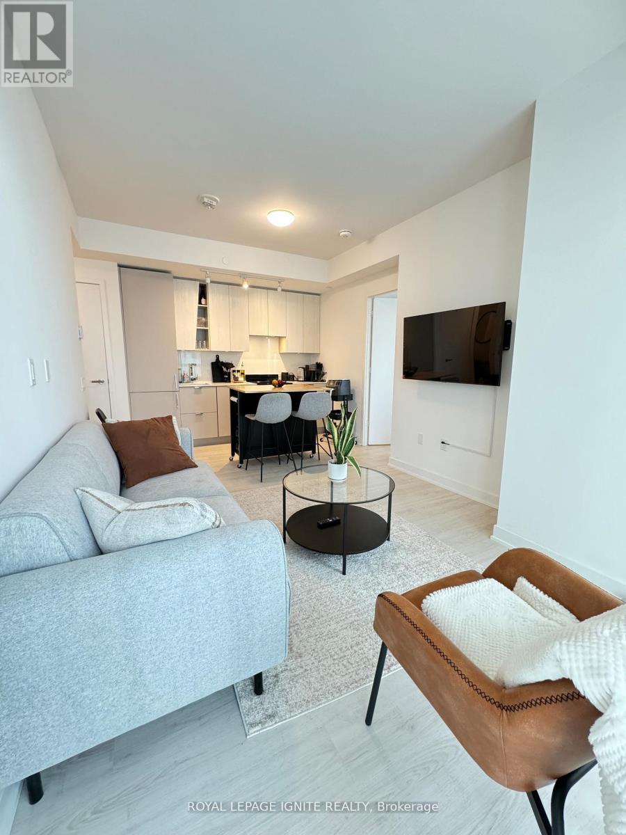 501 - 3883 Quartz Road, Mississauga, Ontario  L5B 0M4 - Photo 3 - W12446846