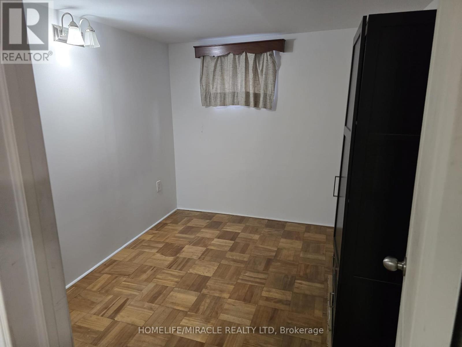 Bsmt - 37 Cameo Crescent, Toronto, Ontario  M6N 2K4 - Photo 5 - W12446852