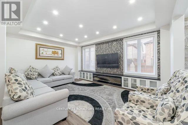 77 Enford Crescent, Brampton (Northwest Brampton), Ontario  L7A 0G1 - Photo 12 - W12446876