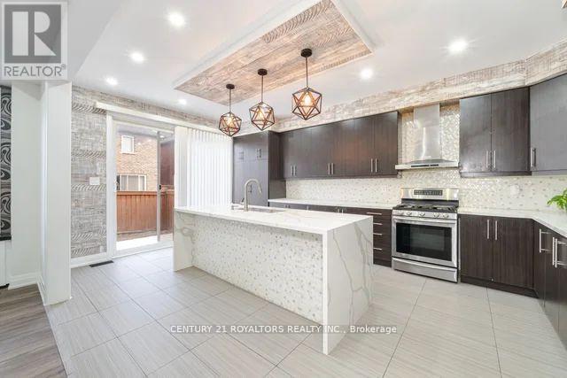 77 Enford Crescent, Brampton (Northwest Brampton), Ontario  L7A 0G1 - Photo 15 - W12446876