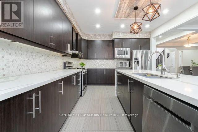 77 Enford Crescent, Brampton (Northwest Brampton), Ontario  L7A 0G1 - Photo 19 - W12446876
