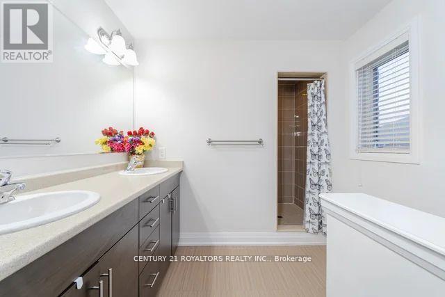 77 Enford Crescent, Brampton (Northwest Brampton), Ontario  L7A 0G1 - Photo 27 - W12446876