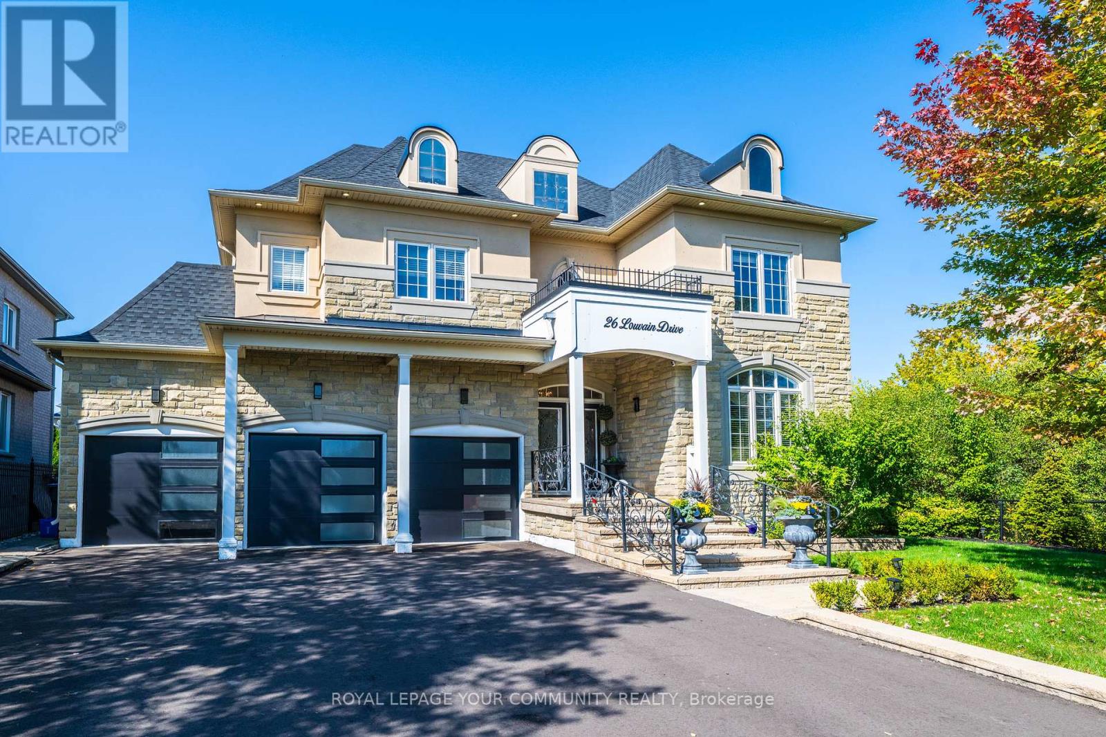 26 LOUVAIN DRIVE, Brampton, Ontario