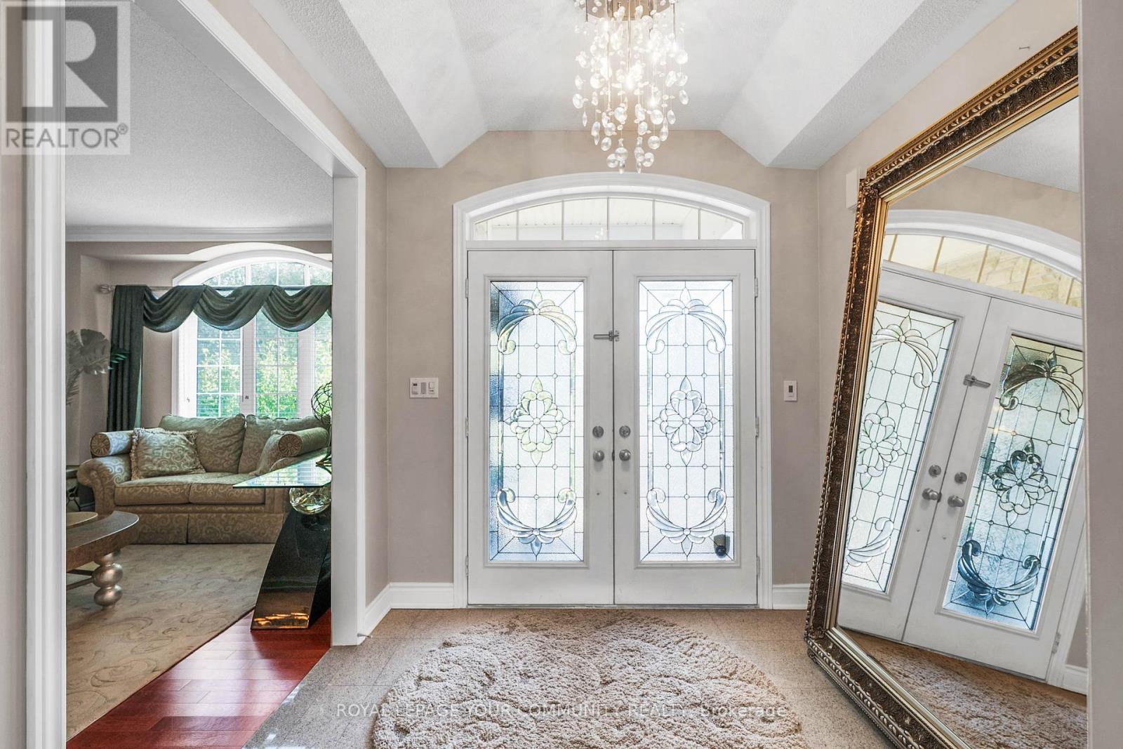26 Louvain Drive, Brampton, Ontario  L6P 1W6 - Photo 7 - W12446883
