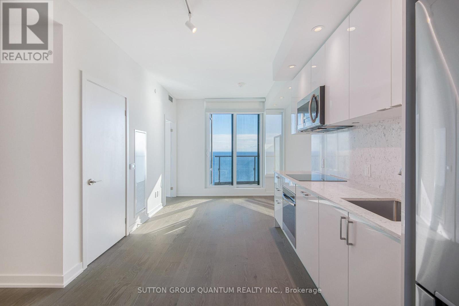 3008 - 1926 Lake Shore Boulevard W, Toronto, Ontario  M6S 1A1 - Photo 3 - W12446890