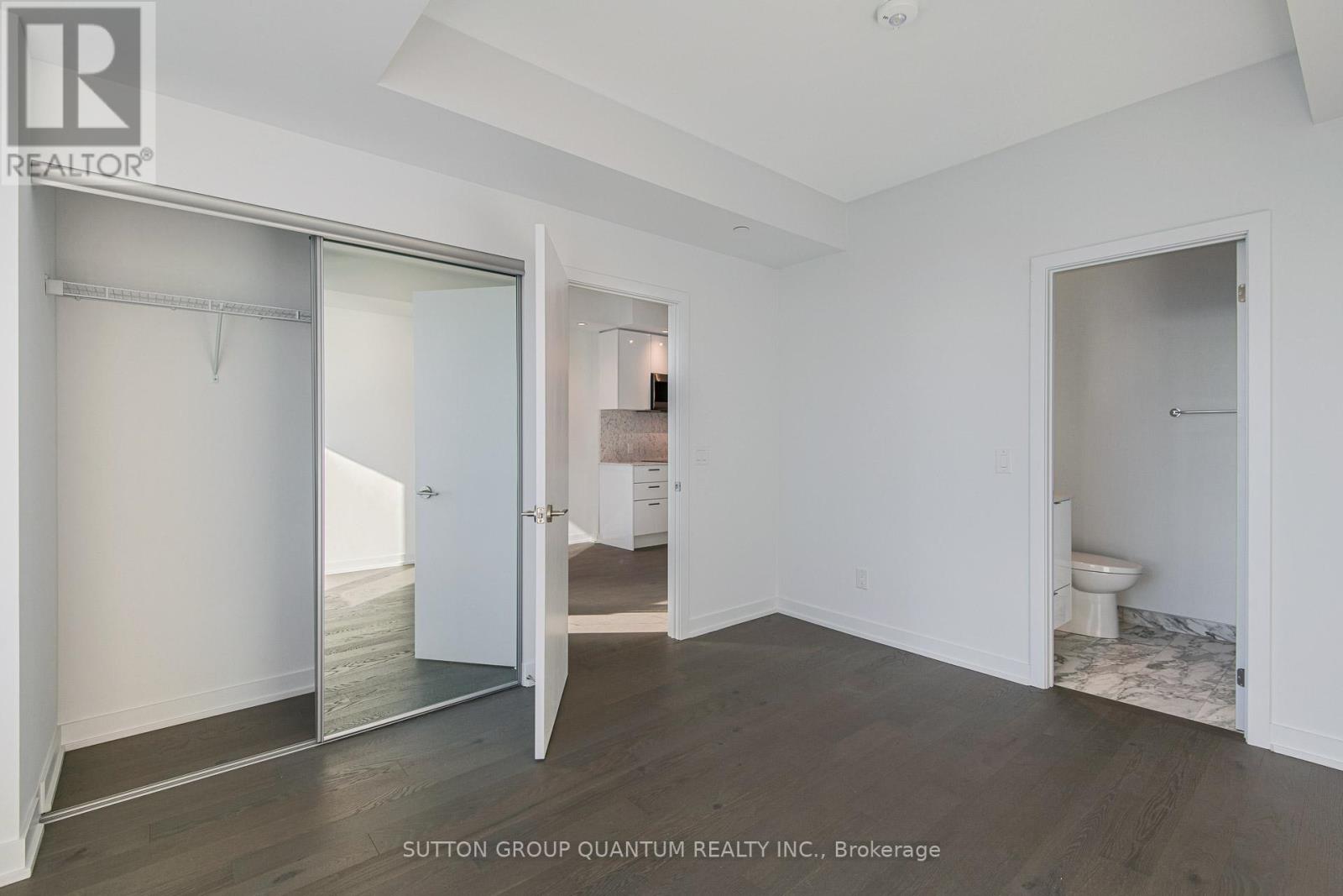 3008 - 1926 Lake Shore Boulevard W, Toronto, Ontario  M6S 1A1 - Photo 6 - W12446890