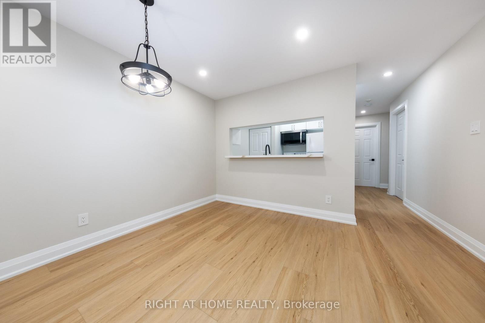 722 - 1450 Glen Abbey Gate, Oakville, Ontario  L6M 2V7 - Photo 9 - W12446908