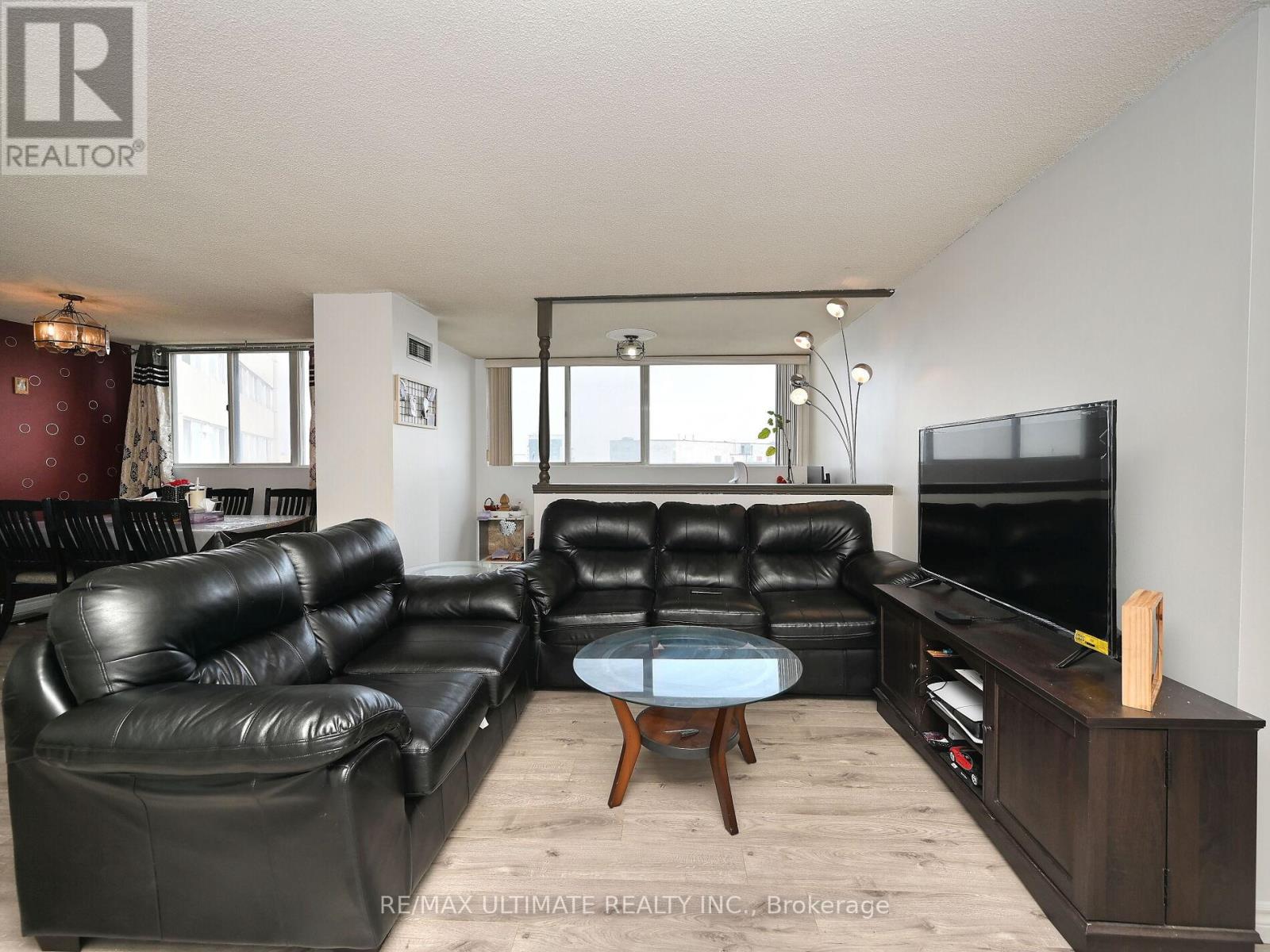 2101 - 3700 Kaneff Crescent, Mississauga, Ontario  L5A 4B8 - Photo 14 - W12446917