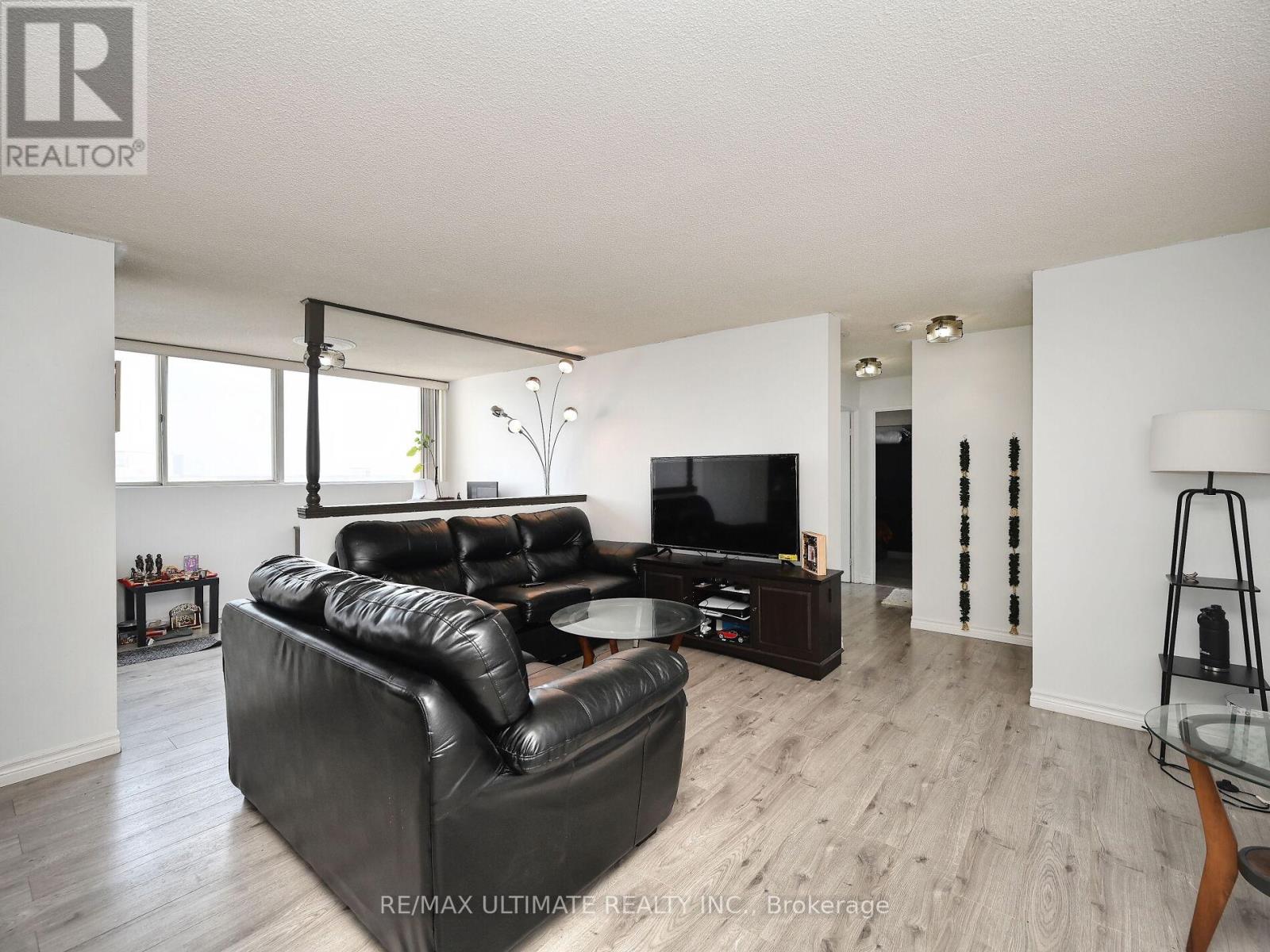 2101 - 3700 Kaneff Crescent, Mississauga, Ontario  L5A 4B8 - Photo 9 - W12446917