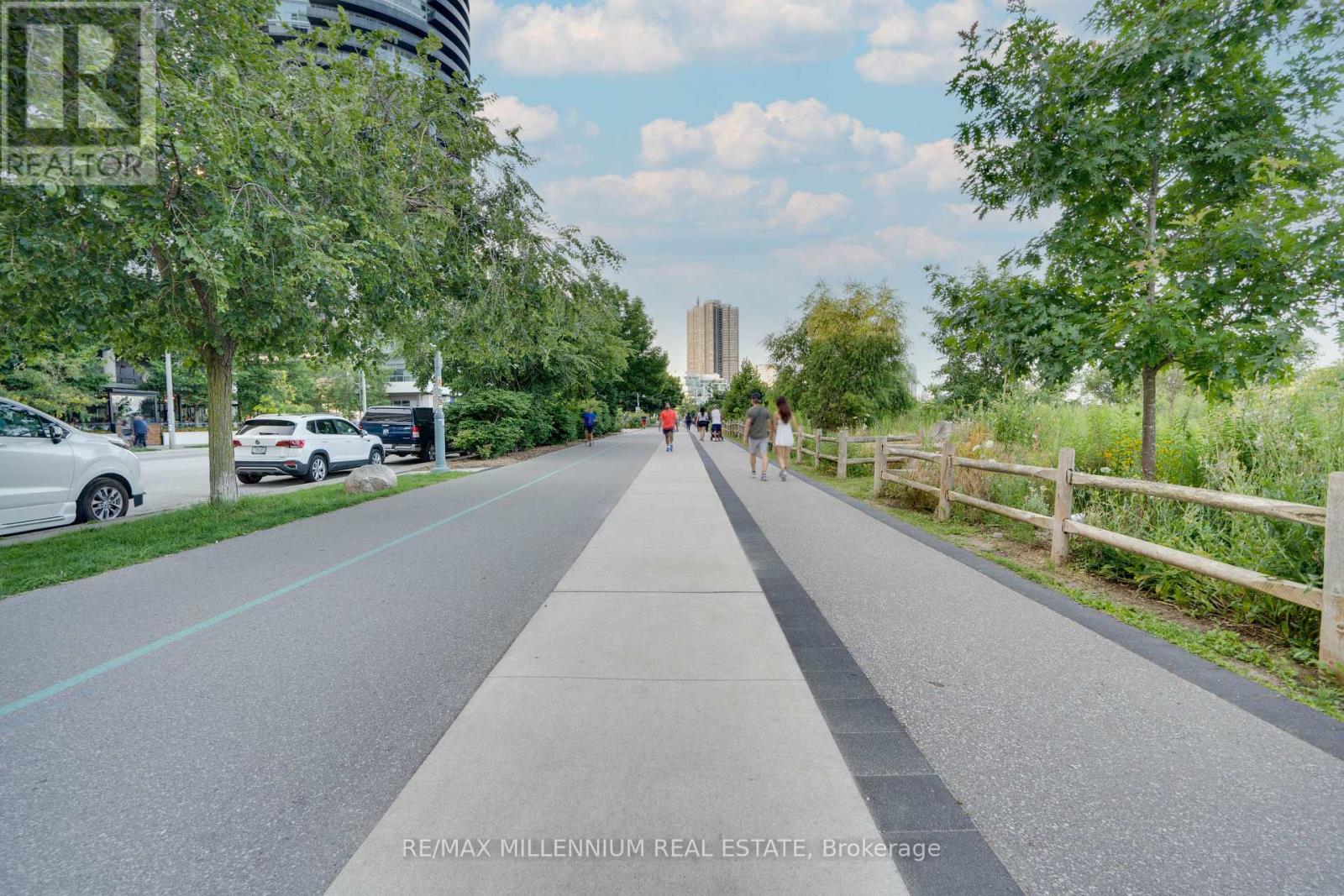 3105 - 56 Annie Craig Drive, Toronto, Ontario  M8V 0C8 - Photo 2 - W12446918