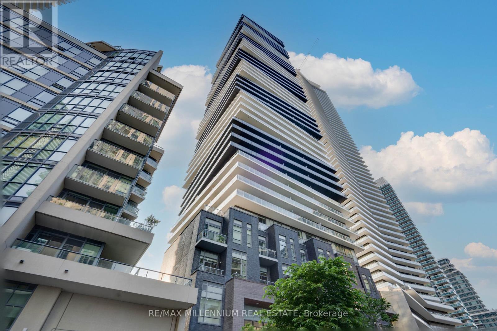 3105 - 56 Annie Craig Drive, Toronto, Ontario  M8V 0C8 - Photo 4 - W12446918