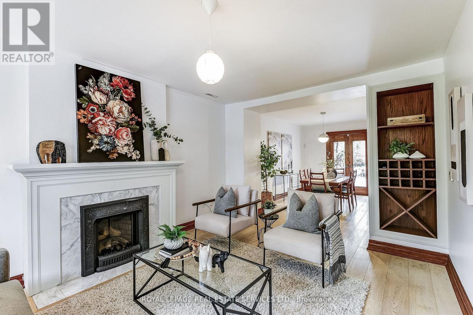16 LARKIN AVENUE, Toronto, Ontario