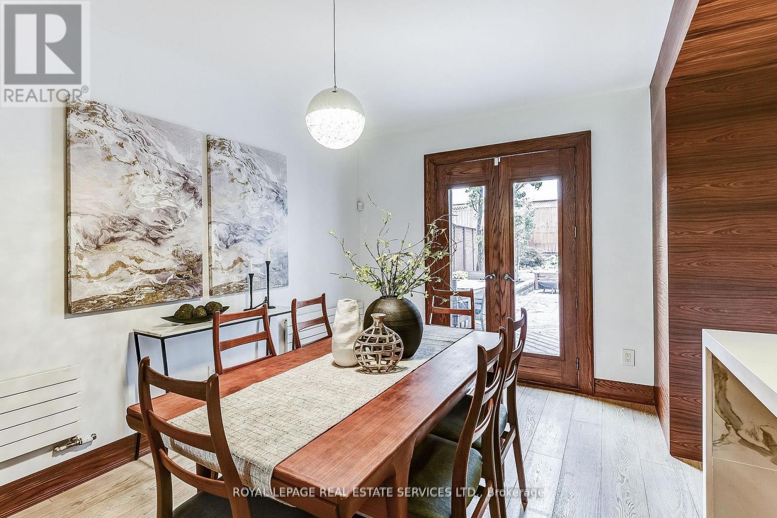 16 Larkin Avenue, Toronto, Ontario  M6S 1L8 - Photo 13 - W12446936