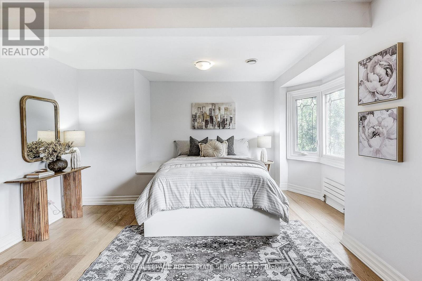 16 Larkin Avenue, Toronto, Ontario  M6S 1L8 - Photo 27 - W12446936
