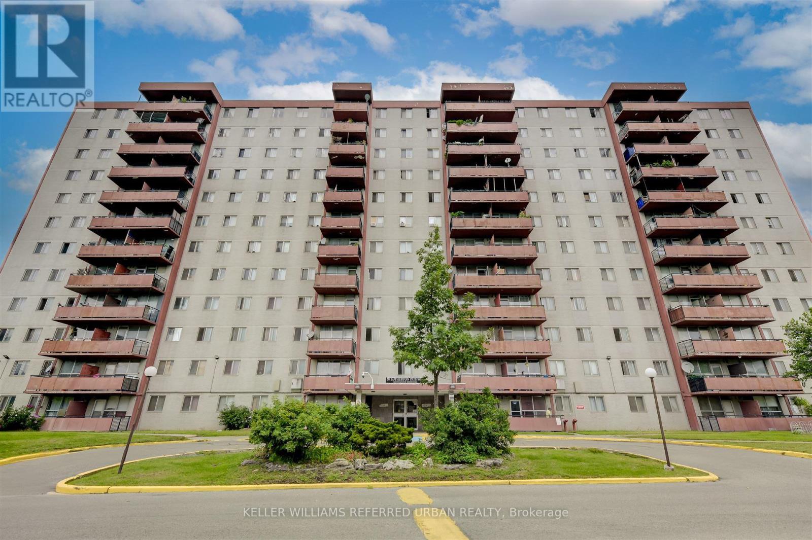 907 - 50 Lotherton Pathway, Toronto (Yorkdale-Glen Park), Ontario  M6B 2G8 - Photo 1 - W12446952