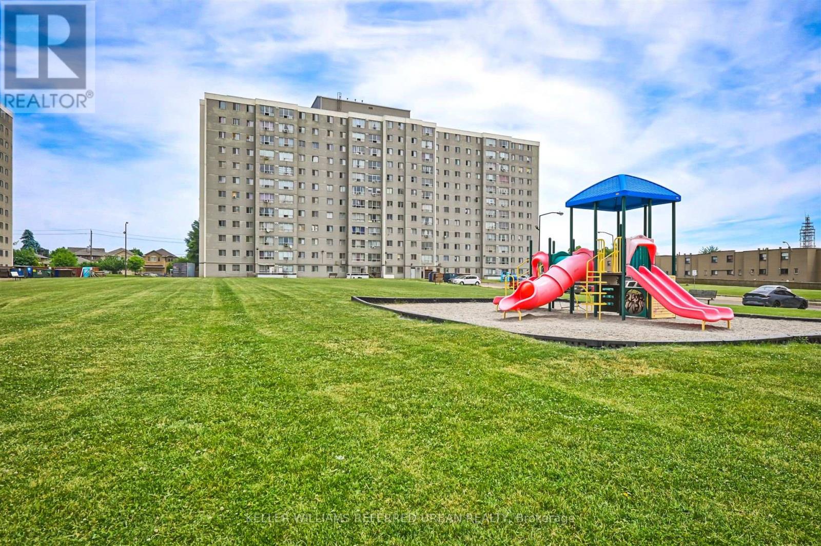 907 - 50 Lotherton Pathway, Toronto (Yorkdale-Glen Park), Ontario  M6B 2G8 - Photo 5 - W12446952