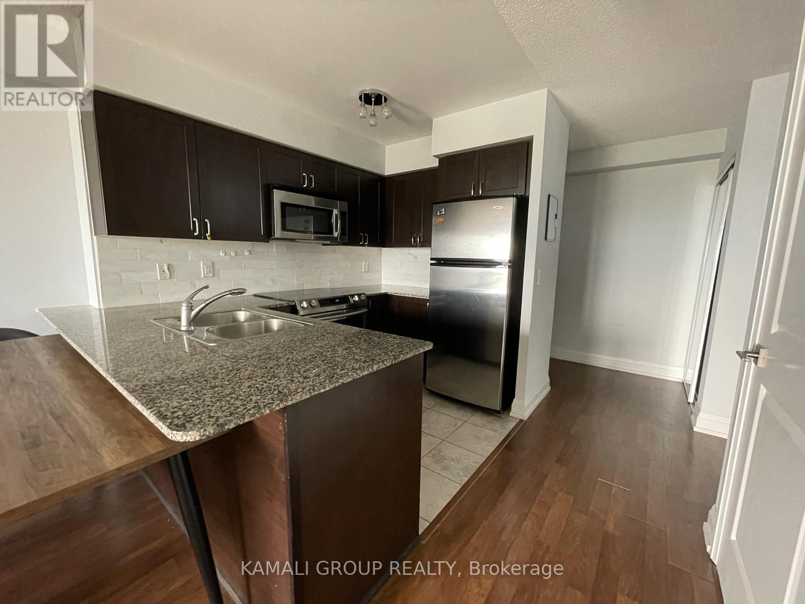 609 - 1070 Sheppard Avenue W, Toronto, Ontario  M3J 0G8 - Photo 5 - W12446954