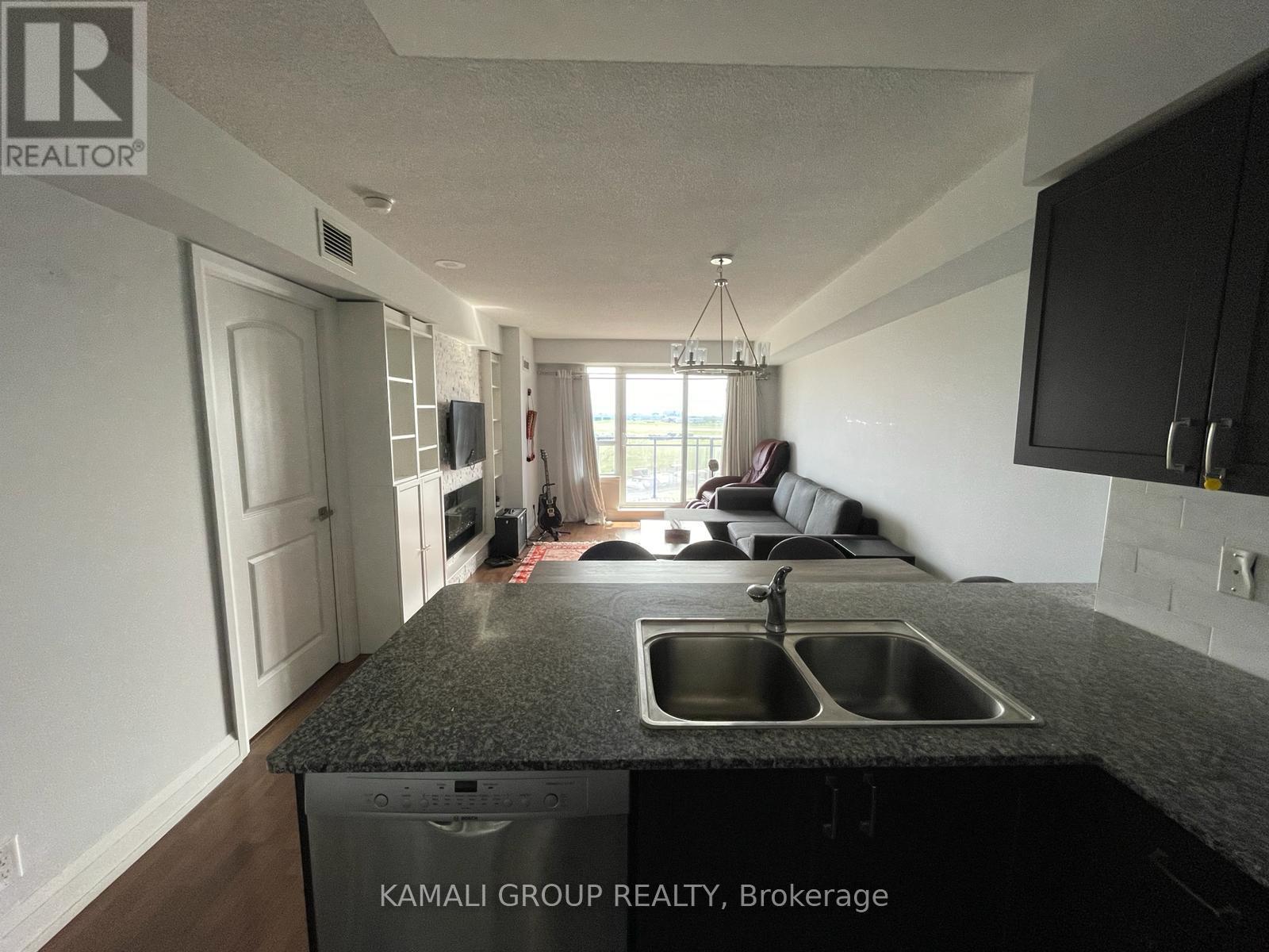 609 - 1070 Sheppard Avenue W, Toronto, Ontario  M3J 0G8 - Photo 6 - W12446954
