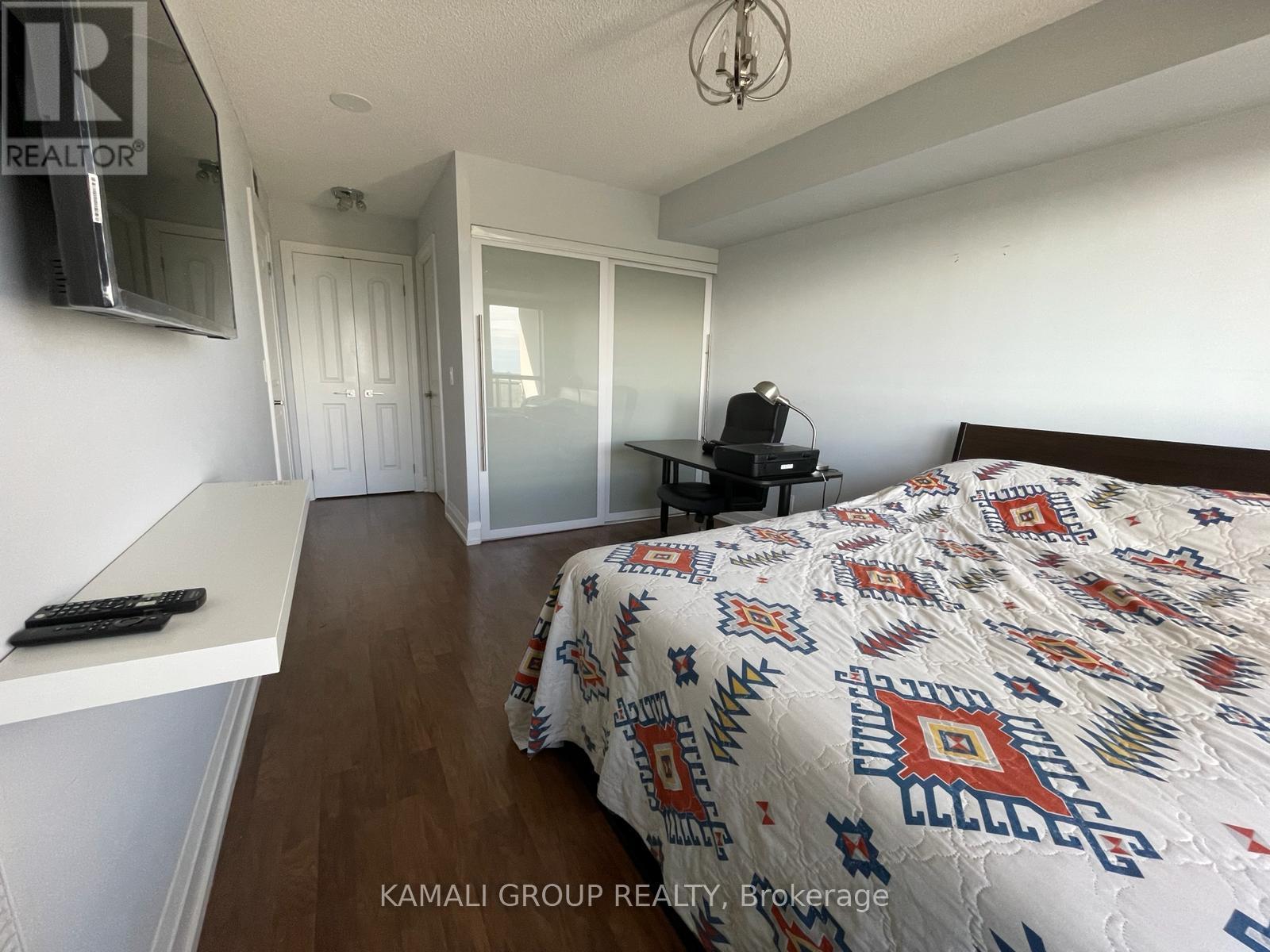 609 - 1070 Sheppard Avenue W, Toronto, Ontario  M3J 0G8 - Photo 8 - W12446954